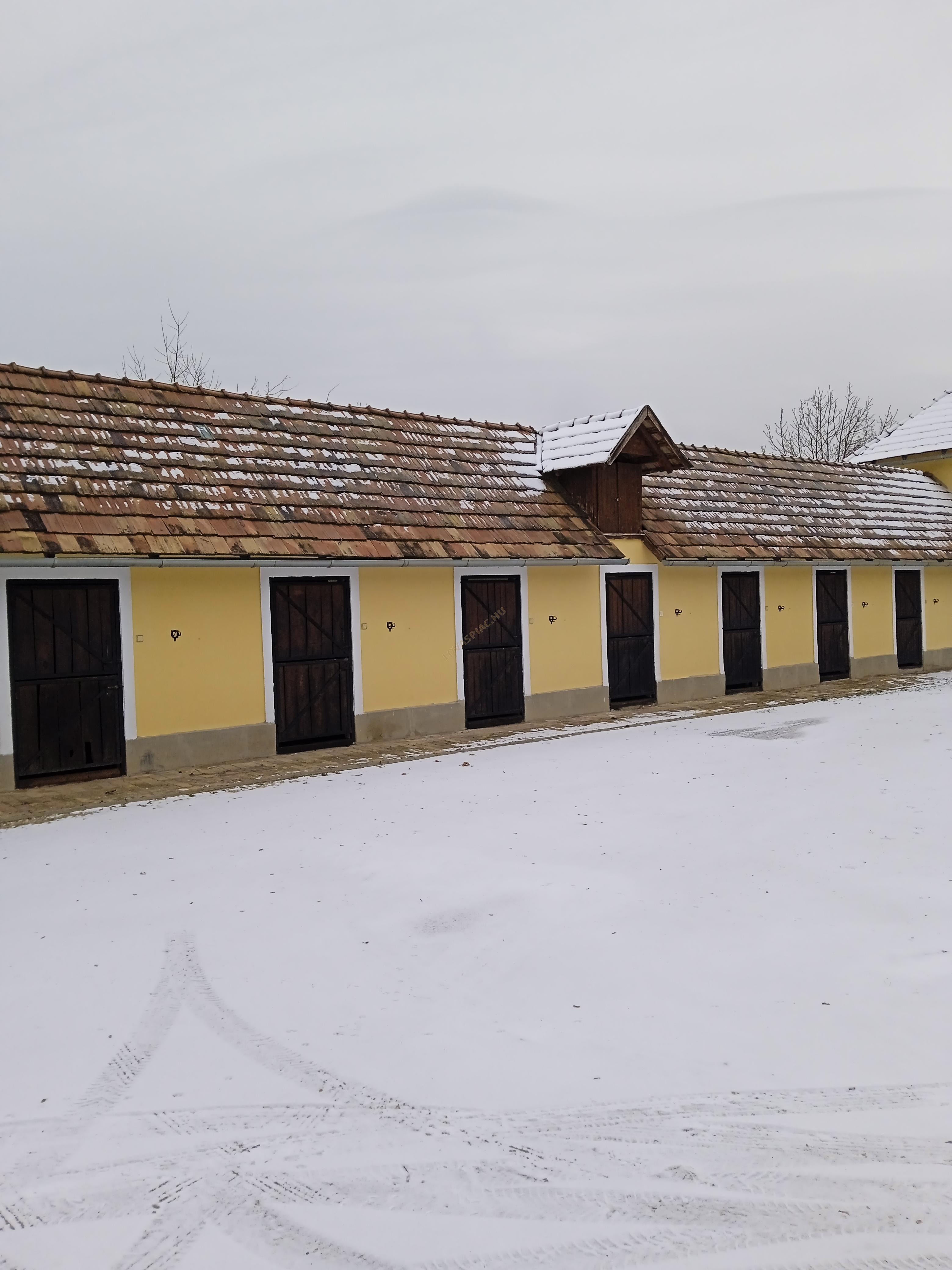LovasPiac.hu