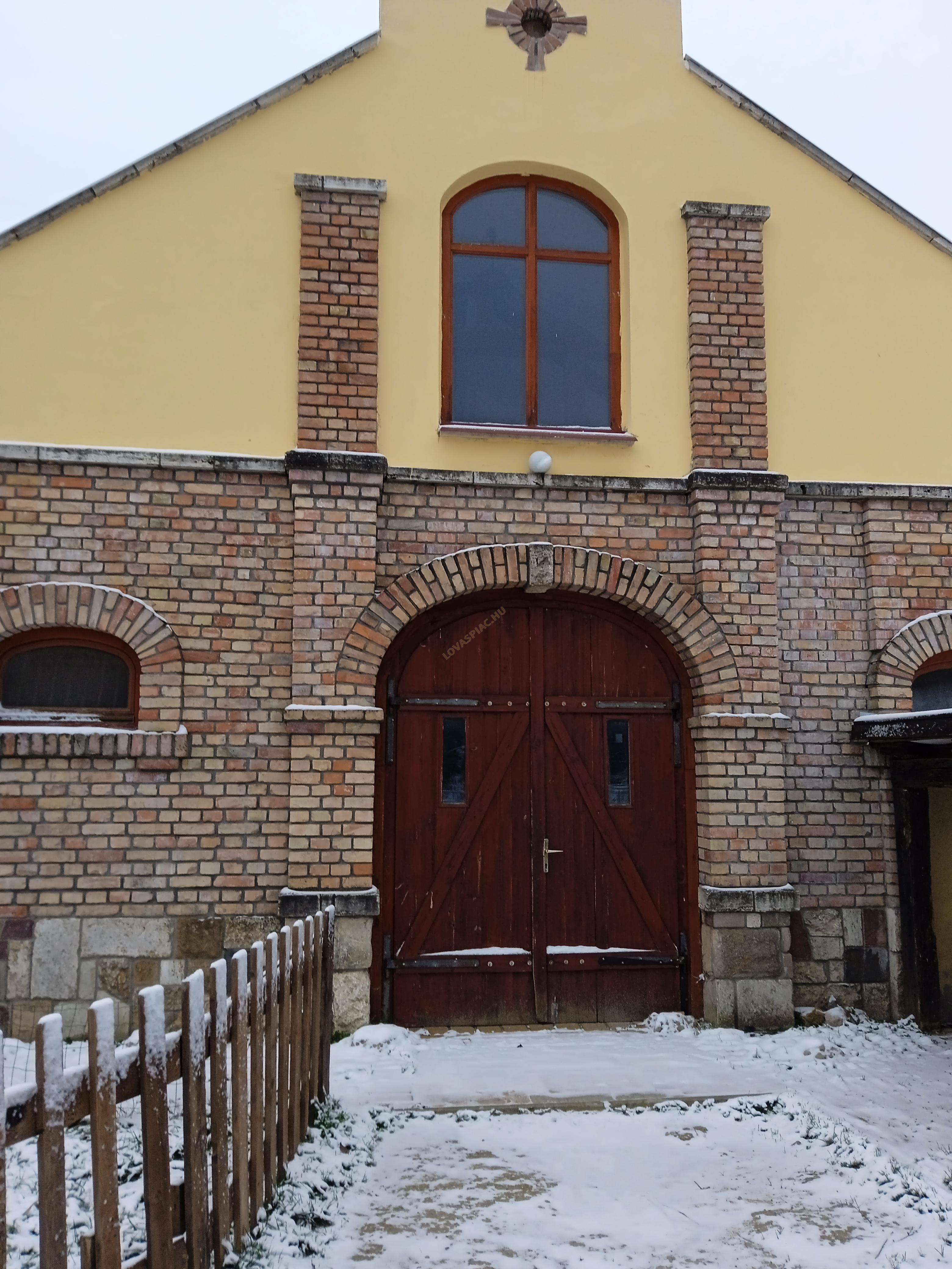 LovasPiac.hu